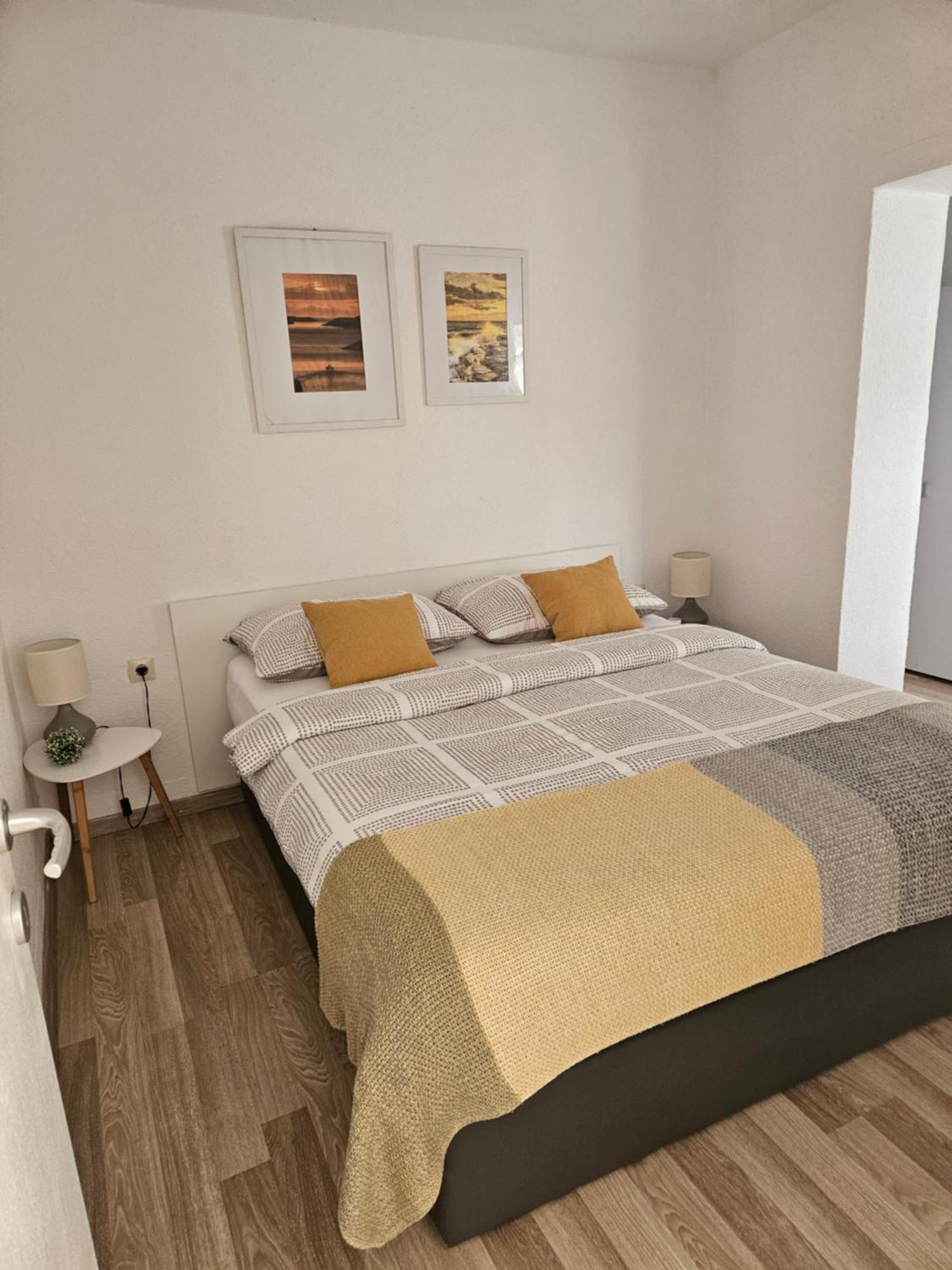 Apartment Ivana *